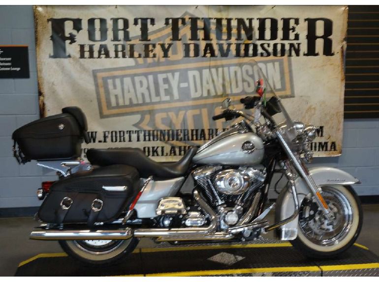 2010 harley-davidson flhrc road king classic 