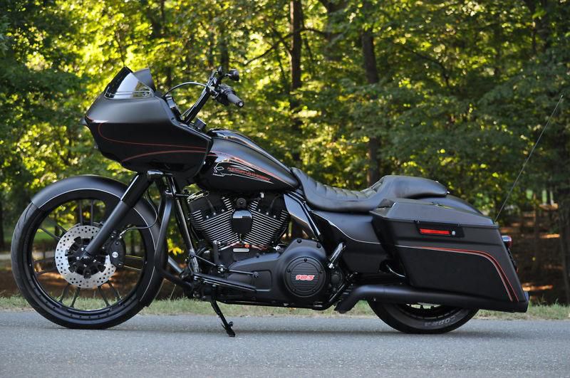 2013 ROAD GLIDE CUSTOM $22K IN XTRA'S!! BLACKED for sale on 2040-motos