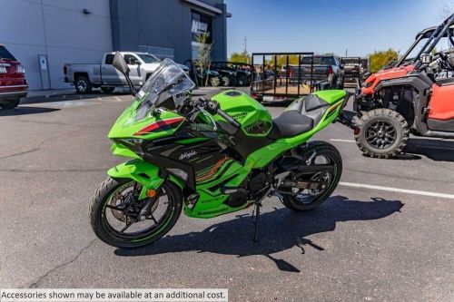 2024 Kawasaki Ninja 500 KRT Edition