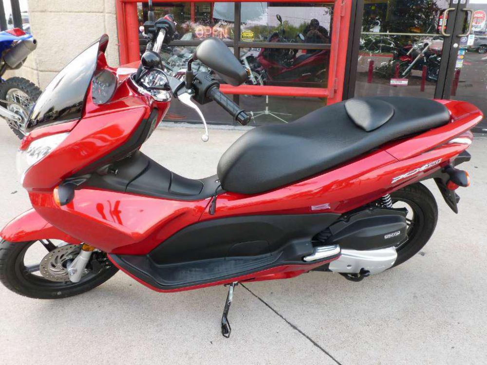 2013 honda pcx150  scooter 