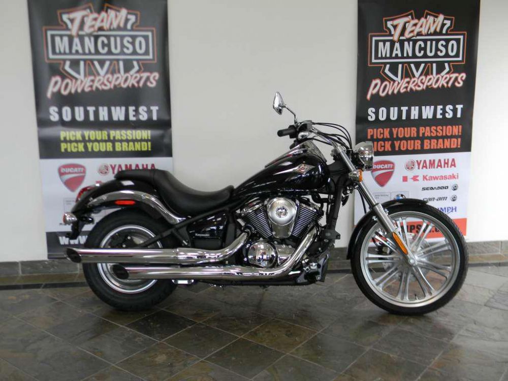 2012 kawasaki vulcan 900 custom  cruiser 