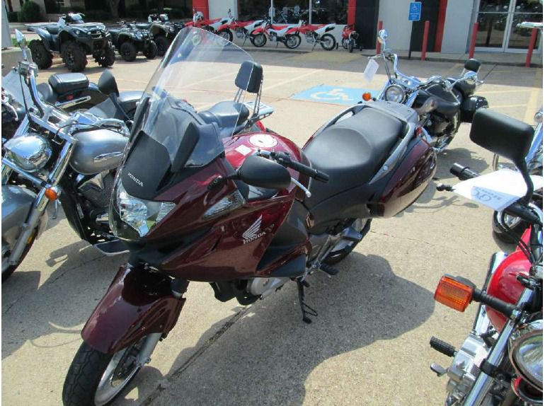 2010 honda nt700v 