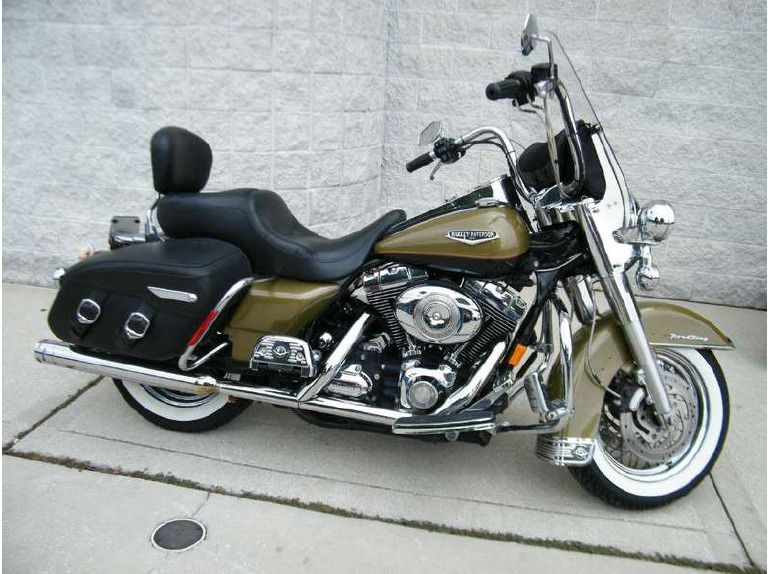 Harley Davidson Touring оранжевый