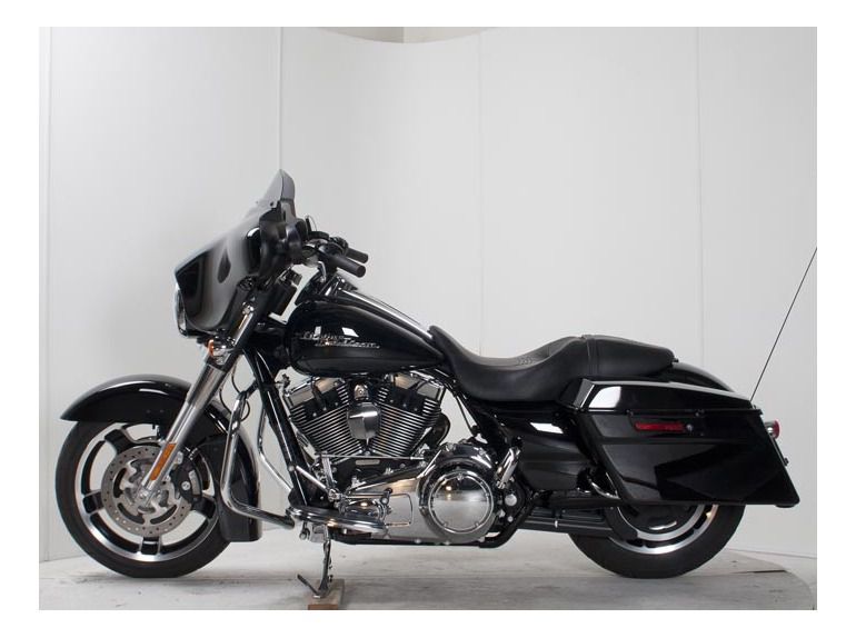 2010 Harley-Davidson Street Glide FLHX 