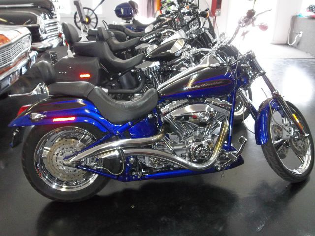 Used 2004 harley-davidson screamin&#039; eagle softail deuce for sale.