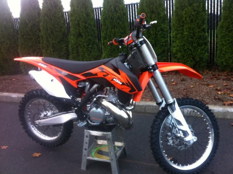 2013 ktm 250 sx  dirt bike 