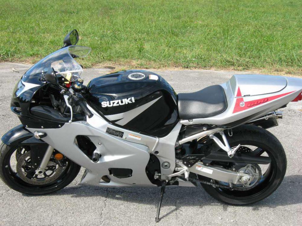 2003 suzuki gsx-r600  sportbike 