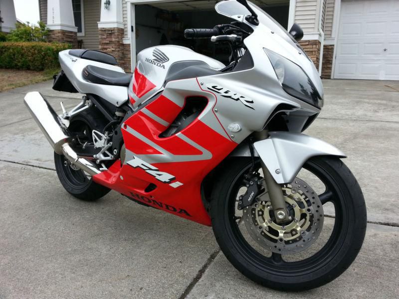 2003 Honda Cbr 600 F4i Beautiful Lots of Pictures