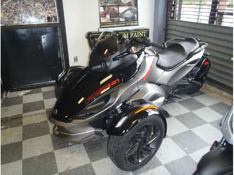 2013 can-am spyder rs-s sm5 