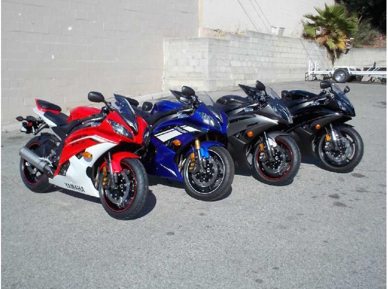 2012 yamaha yzf-r6  sportbike 