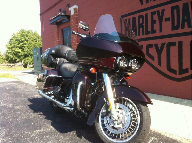 2011 harley-davidson fltru road glide ultra  touring 