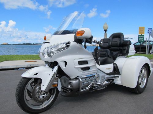 2004 honda gold wing