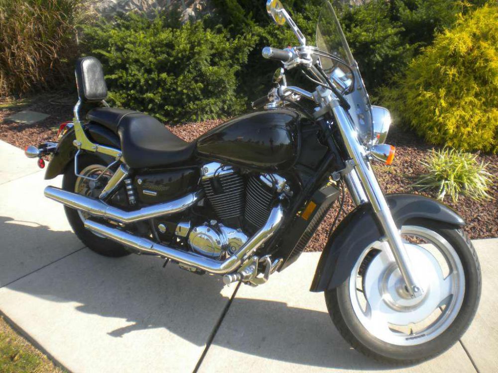 Honda Shadow Sabre 750