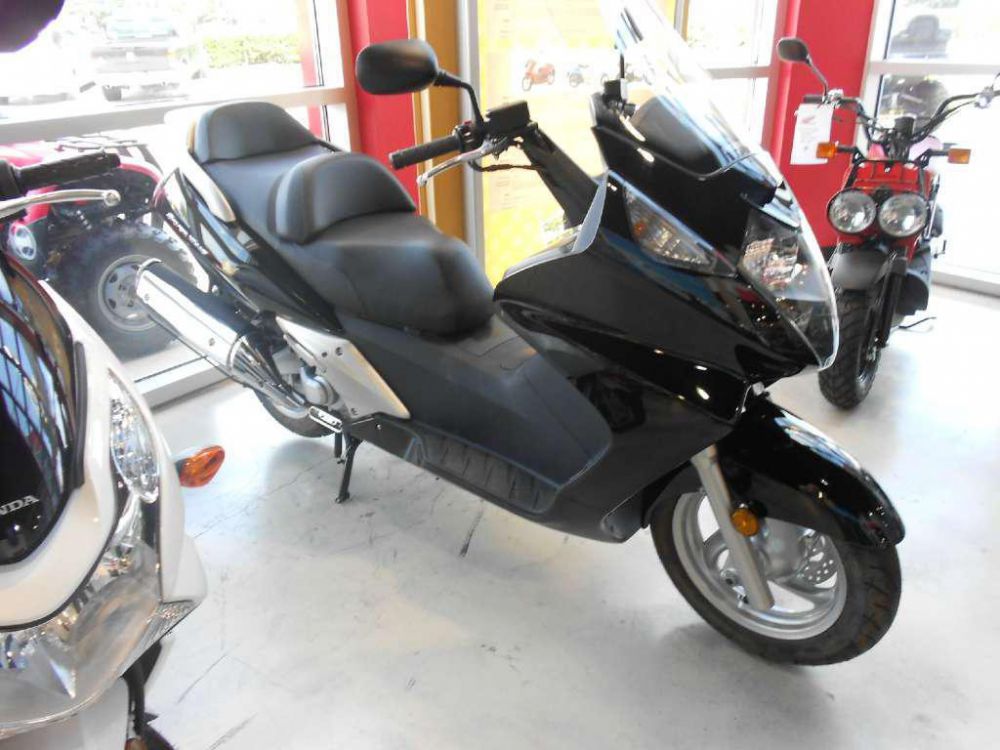 2012 honda silver wing (fsc600a)  scooter 