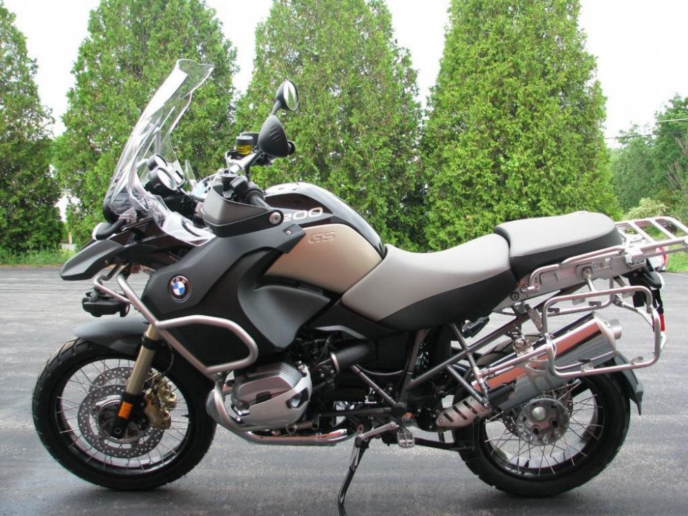 BMW r1200r Street Fighter