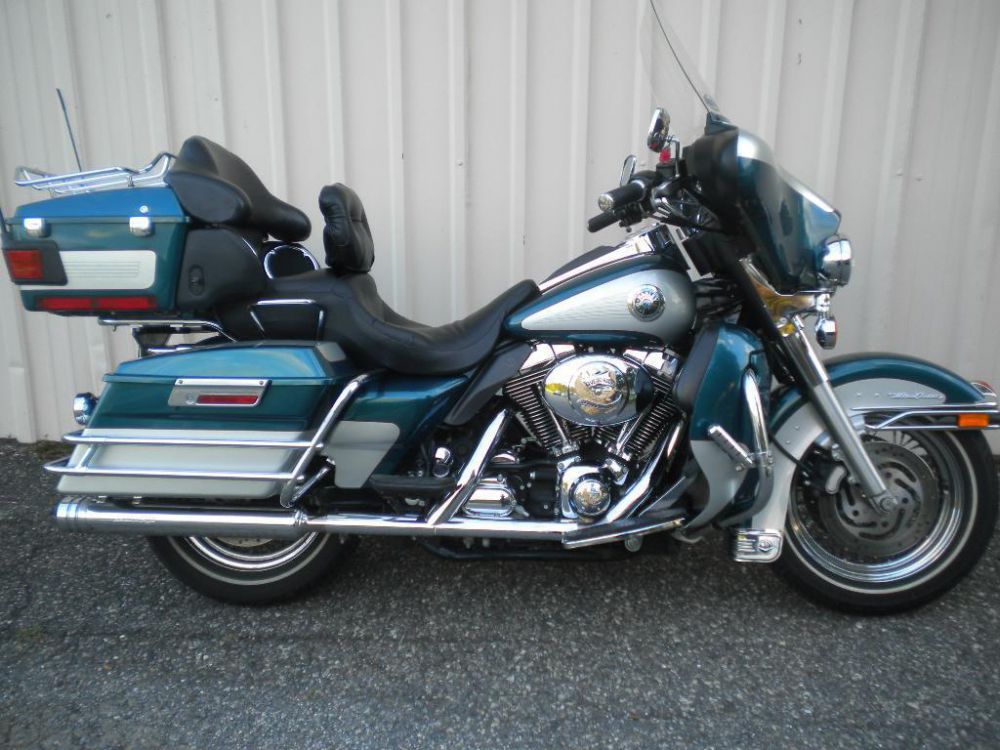 2004 harley-davidson flhtcui ultra classic electra glide  touring 