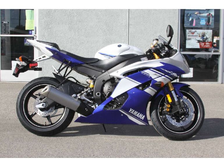 Buy 2014 Yamaha YZF-R6 on 2040-motos