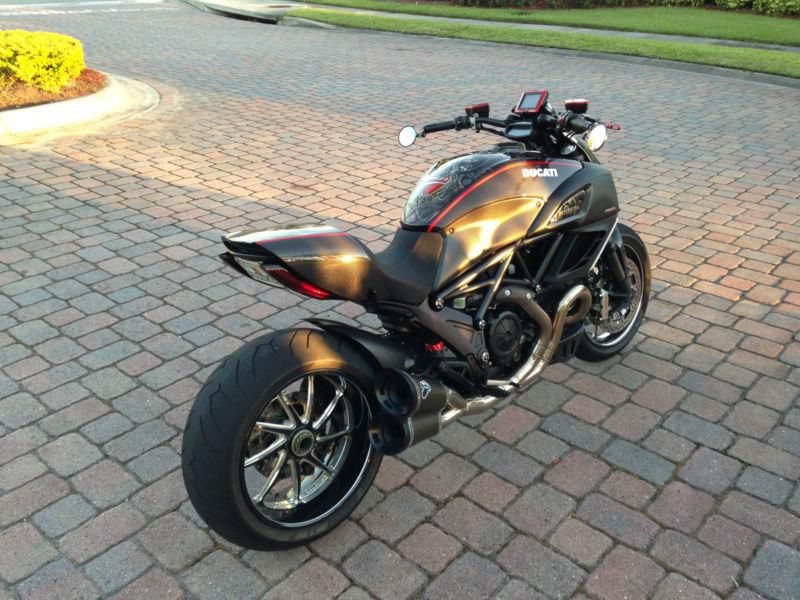 Ducati Diavel Touring