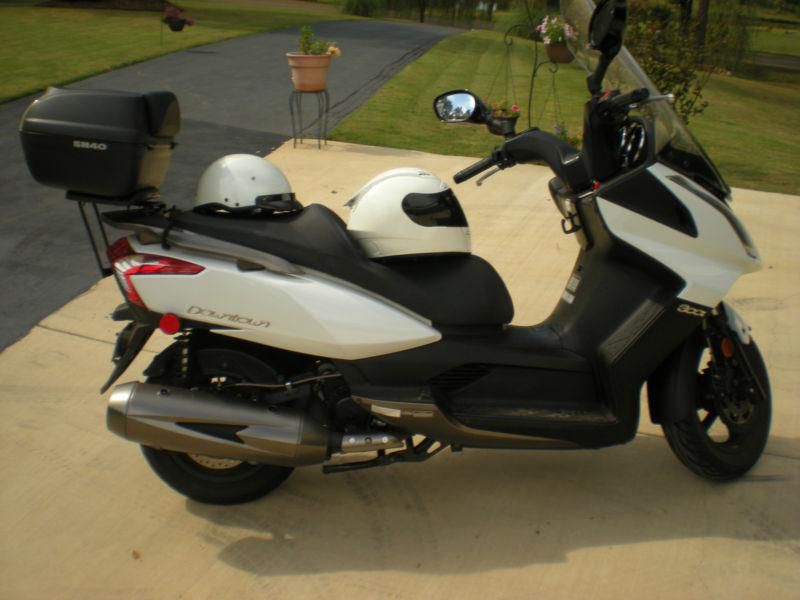 2012 excellent condition kymco downtown 300i with luggage box & tall windshield