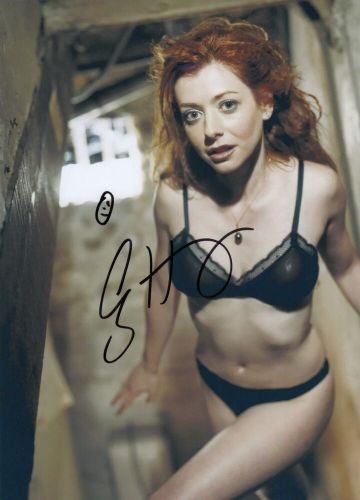 Alyson Hannigan Singed Autograph 8.5 X 11 Picture Stunning Photo Gorgeous RP