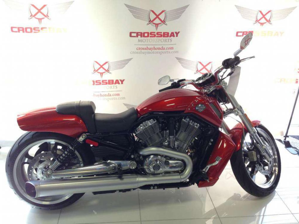 2013 harley-davidson vrscf v-rod muscle  cruiser 