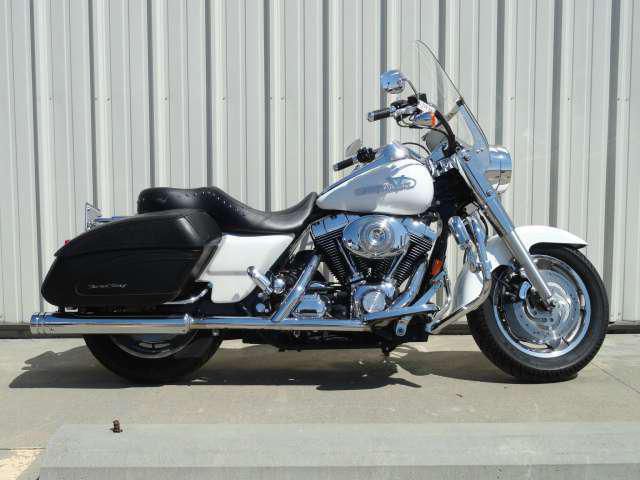 2005 Harley-Davidson FLHRS/FLHRSI Road King Custom Touring 