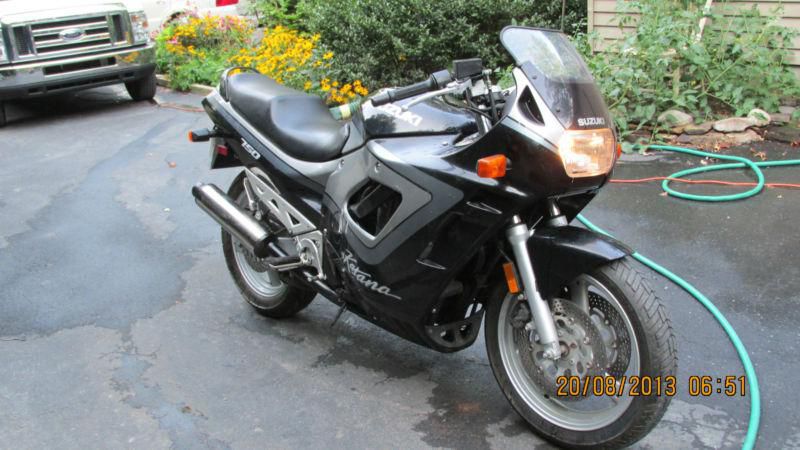 1990 suzuki katana 750 barn find under 1000 miles