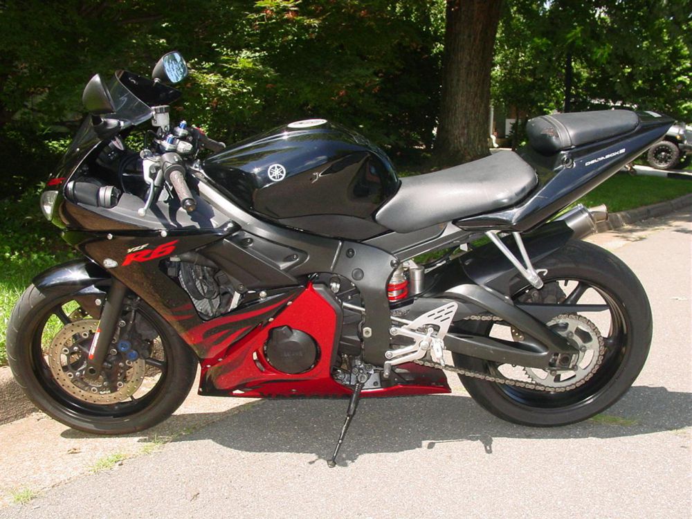 2003 yamaha yzf-r6  sportbike 