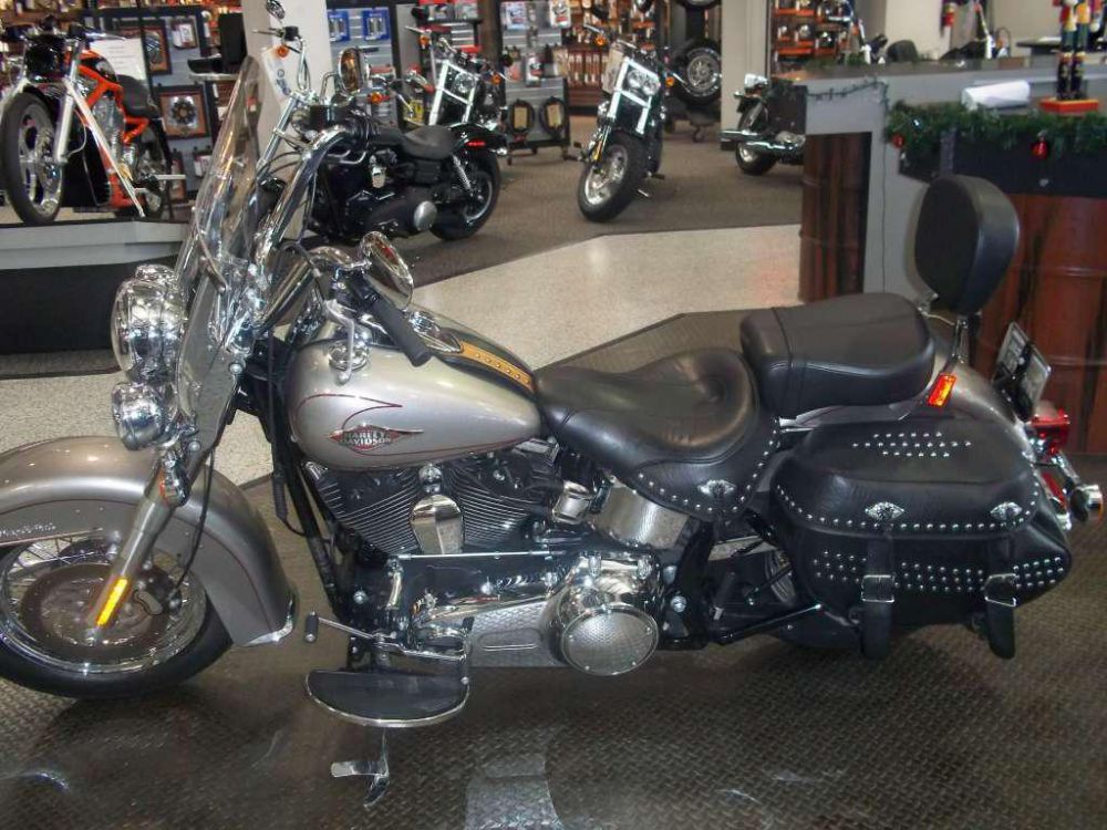 2009 harley-davidson flstc heritage softail classic  cruiser 