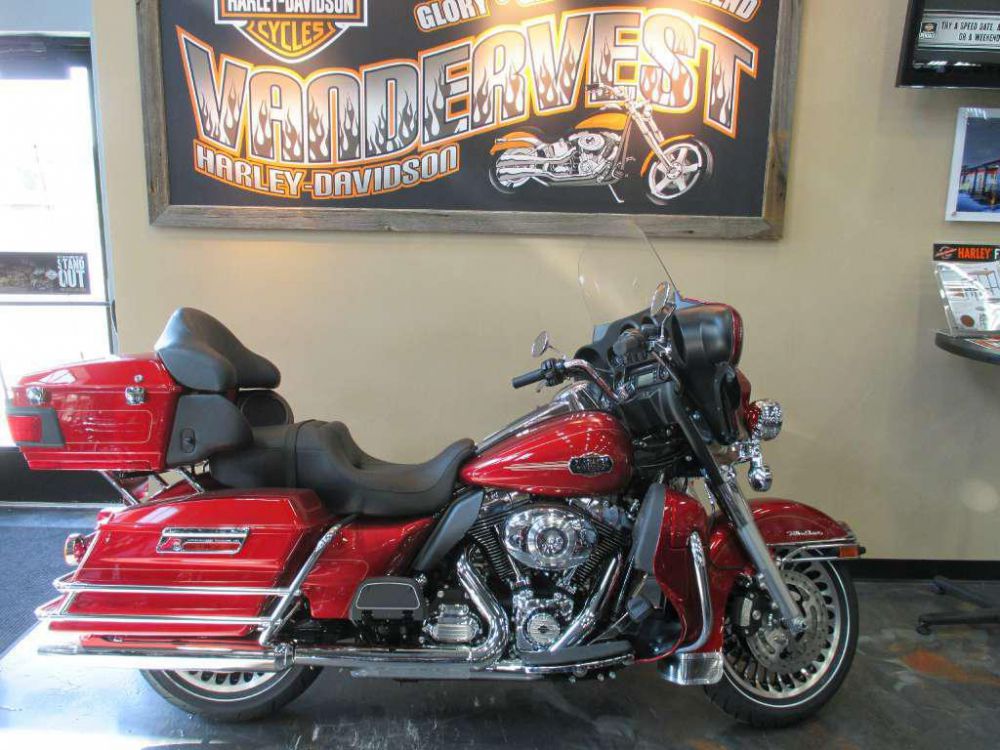 2013 harley-davidson flhtcu ultra classic electra glide  touring 