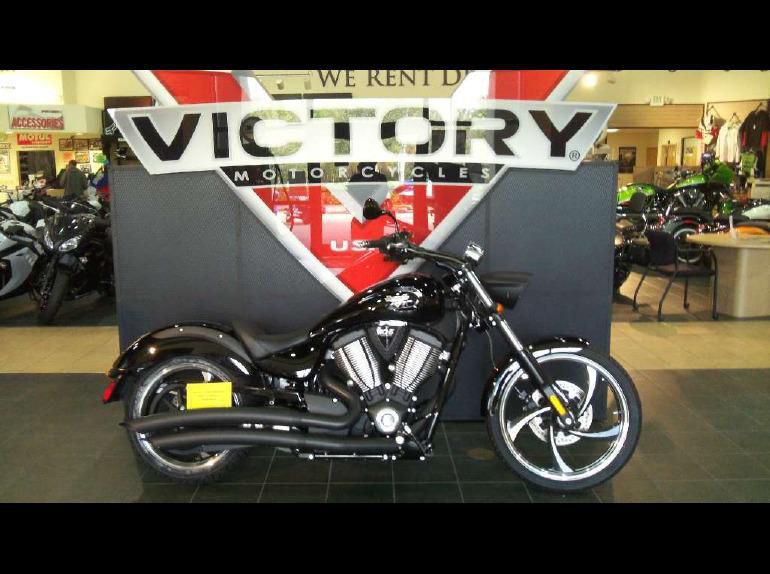 2013 victory vegas 8-ball  cruiser 