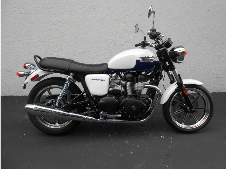 2014 triumph bonneville 