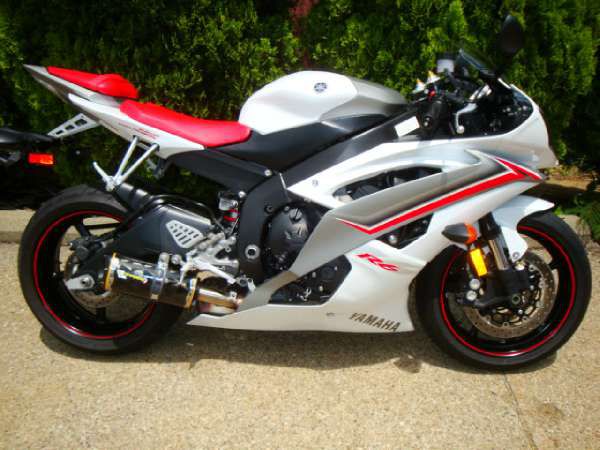 2009 yamaha yzf-r6