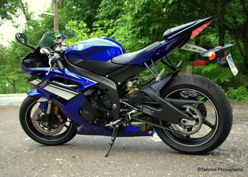 Buy Mint condition yamaha R6, 1000 miles. never down. on 2040-motos