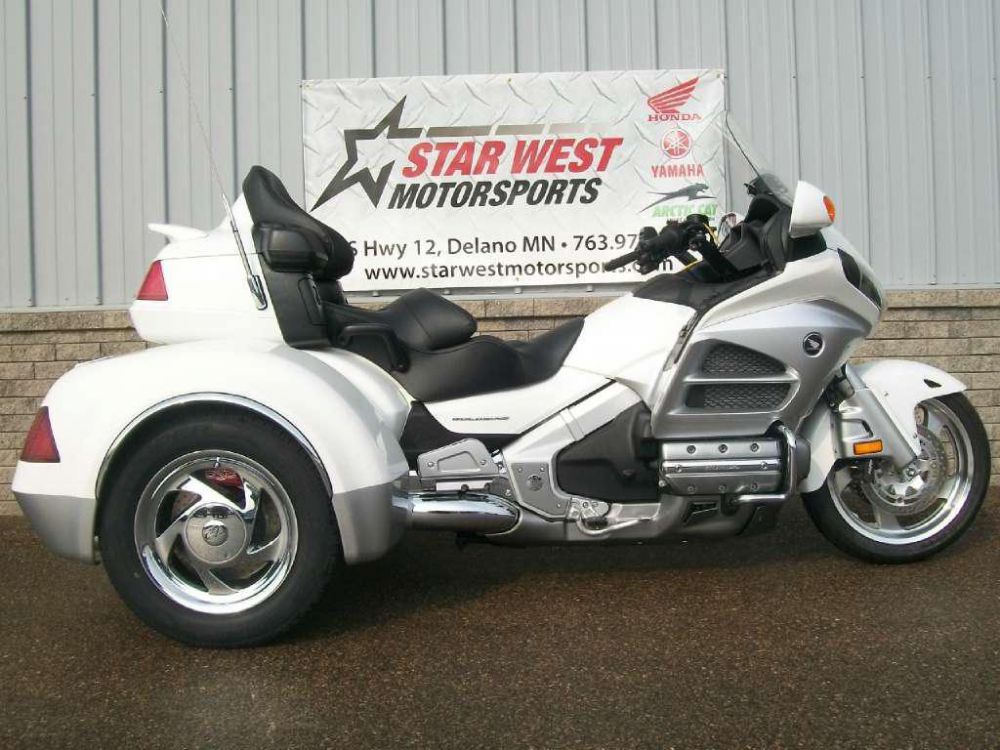 2012 honda gold wing navi xm (gl18hpnm)  touring 