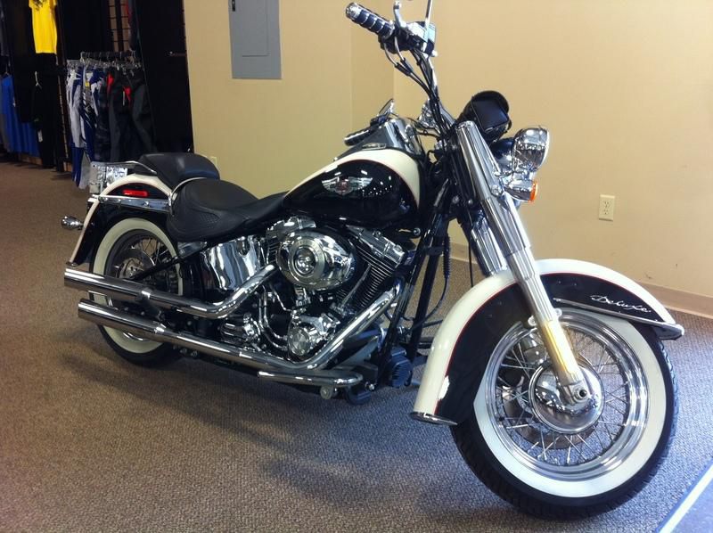 2011 harley-davidson flstn - softail deluxe  cruiser 