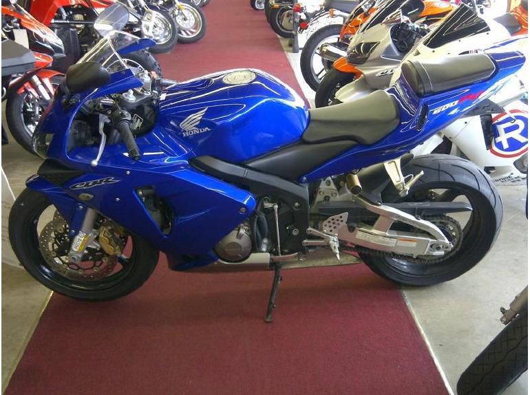 2004 honda cbr600rr  sportbike 