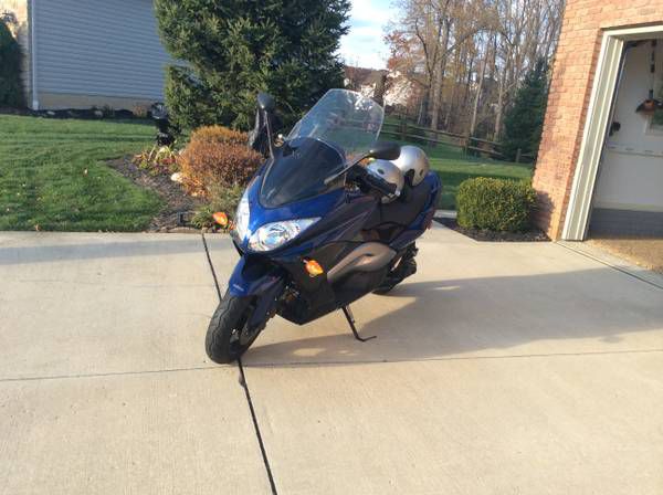 500cc yamaha tmax and accessories