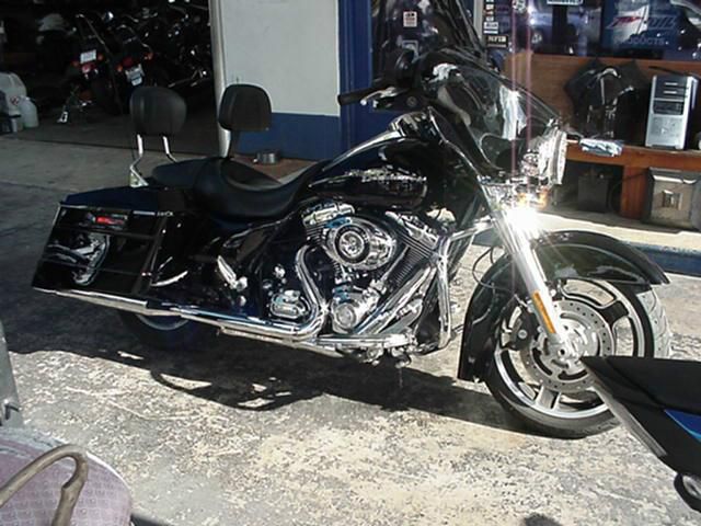 2010 harley-davidson street glide  cruiser 