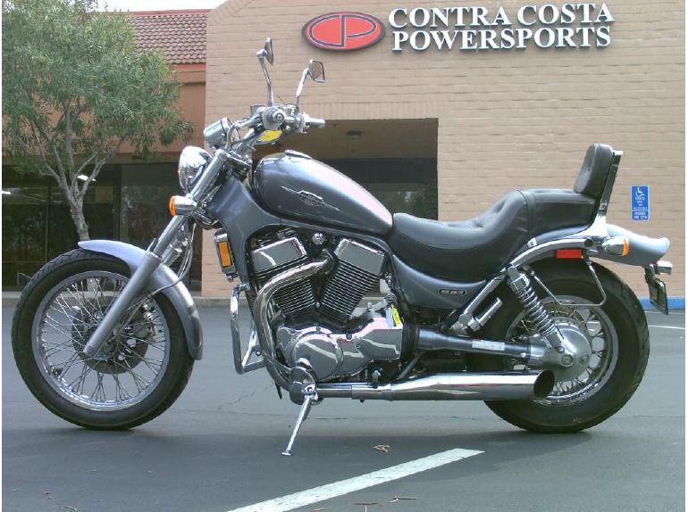 2005 suzuki boulevard s83 