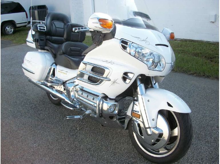 РњРѕС‚РѕС†РёРєР» Honda Gold Wing 1800