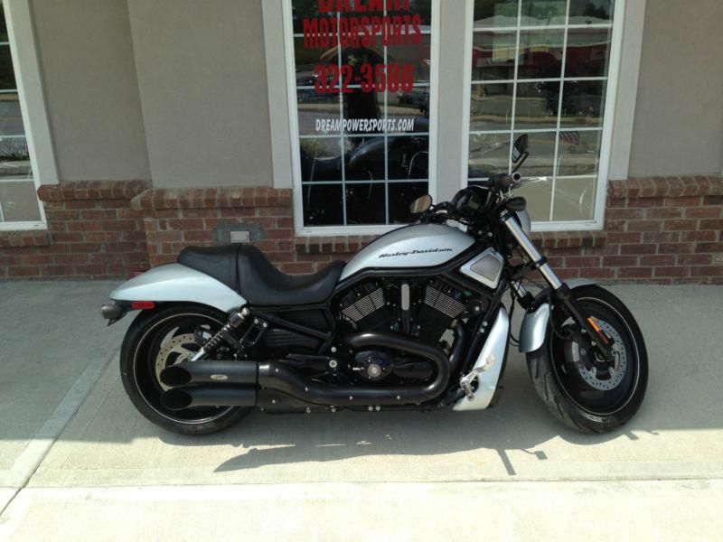 2011 VRod Night Rod Special VRSCDX LOW MILES! LOADED! MUST SEE COLOR SCHEME!