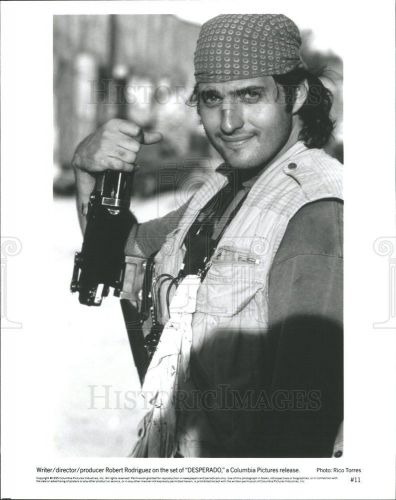 1995 press photo robert rodriguez director writer producer desperado