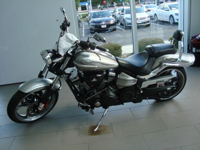 2009 yamaha raider - cruiser motorcycle