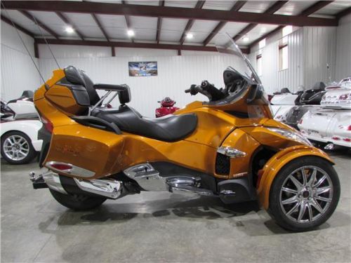 2014 CAN AM SPYDER RT LIMITIED