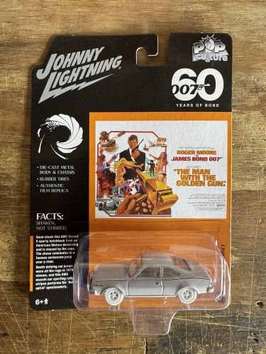 Johnny Lightning 60 years of James Bond 007 1974 AMC Hornet White Lightning