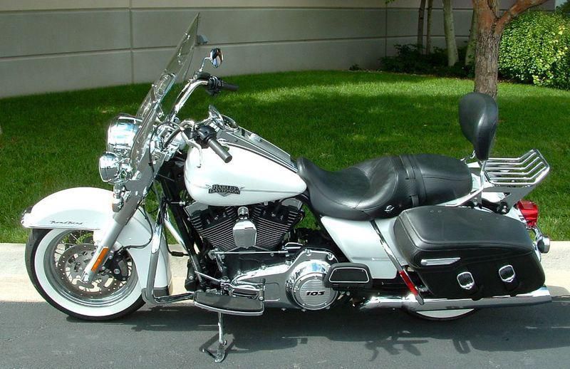 2013 harley-davidson flhrc - road king classic  cruiser 