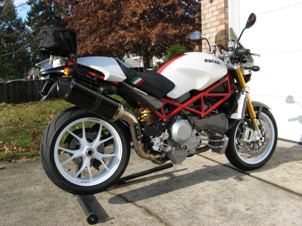 Ducati Monster Dominator