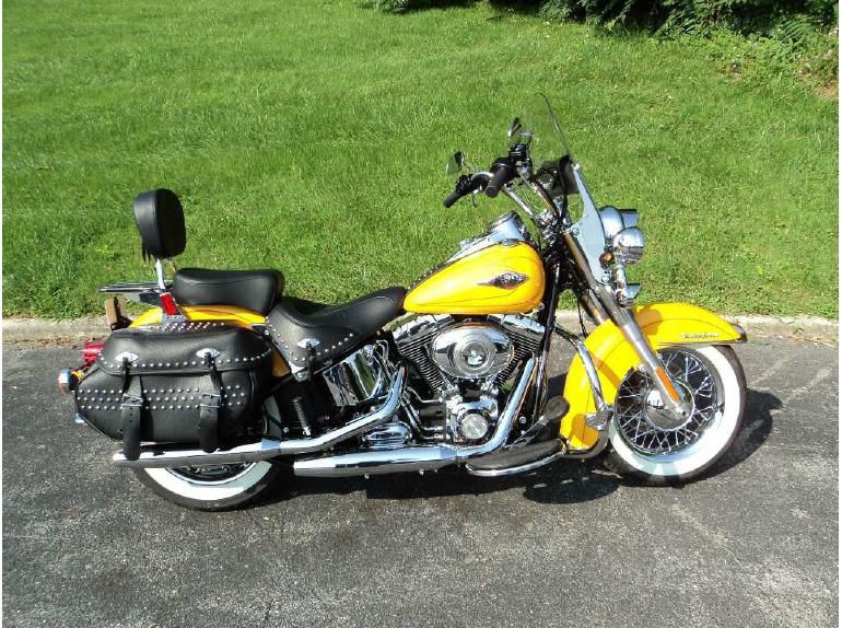 2011 harley-davidson flstc heritage softail classic  cruiser 