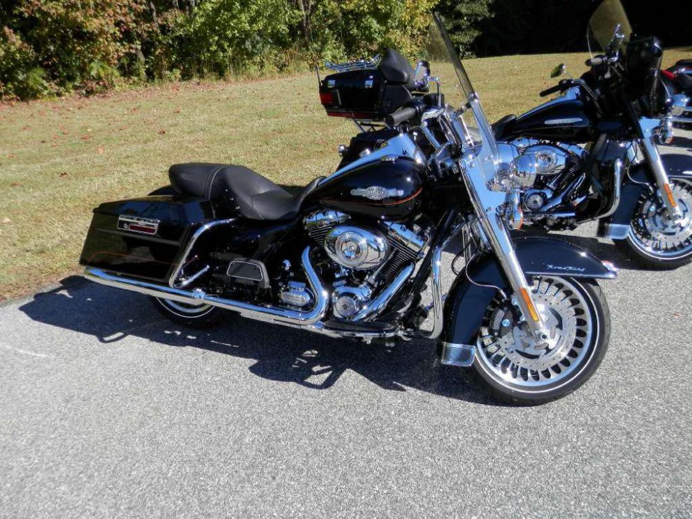 2013 harley-davidson flhr road king  touring 